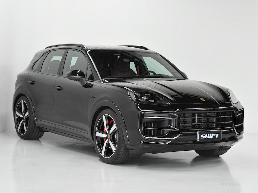 Foto do veículo PORSCHE CAYENNE  S 3.0 V6 (HÍBRIDO) 2024 14.080 KM 790.000,00