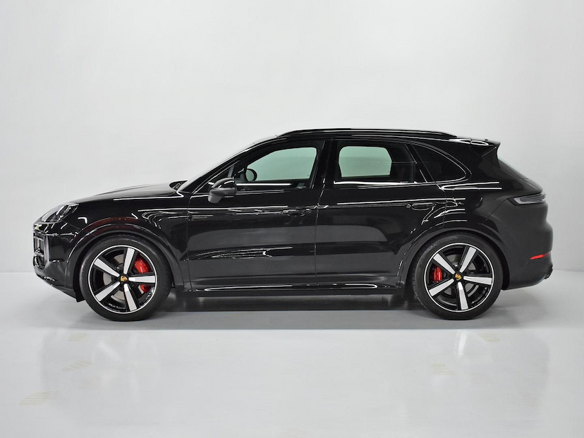 Foto do veículo PORSCHE CAYENNE  S 3.0 V6 (HÍBRIDO) 2024 14.080 KM 790.000,00
