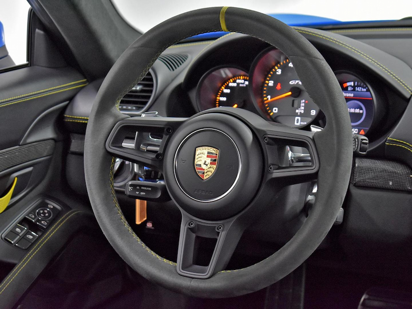 Foto do veículo PORSCHE 718  CAYMAN GT4 4.0 420CV 2023 4.890 KM 980.000,00