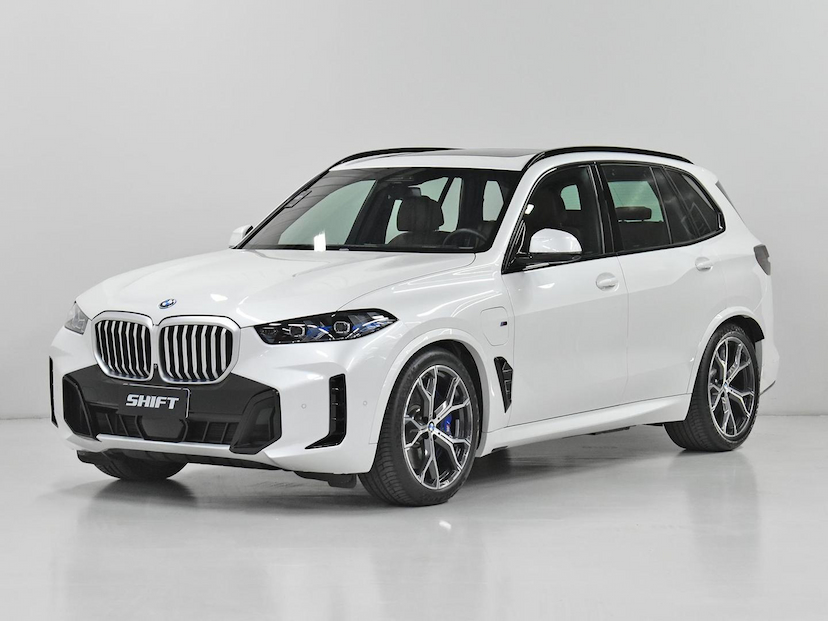 Foto do veículo BMW X5  XDRIVE 50E 3.0 M SPORT AUT. (HIBRIDO) 2026 13.105 KM 725.000,00