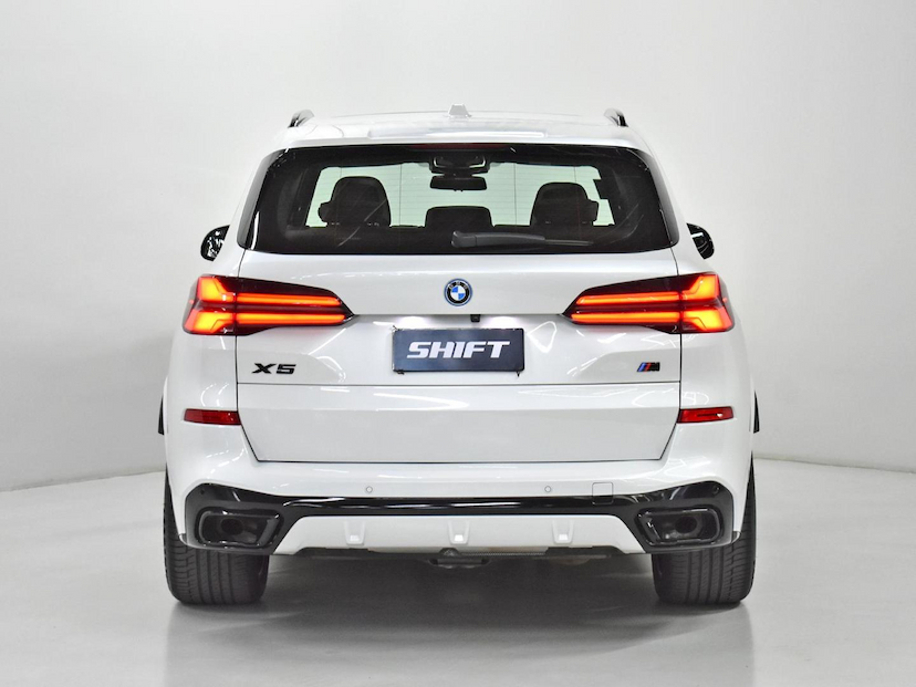 Foto do veículo BMW X5  XDRIVE 50E 3.0 M SPORT AUT. (HIBRIDO) 2026 13.105 KM 725.000,00