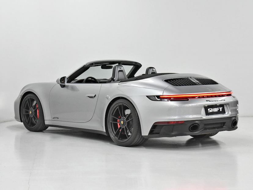 Foto do veículo PORSCHE 911  CARRERA 4 GTS CABRI. 3.0 24V (992) 2024 5.855 KM 1.075.000,00