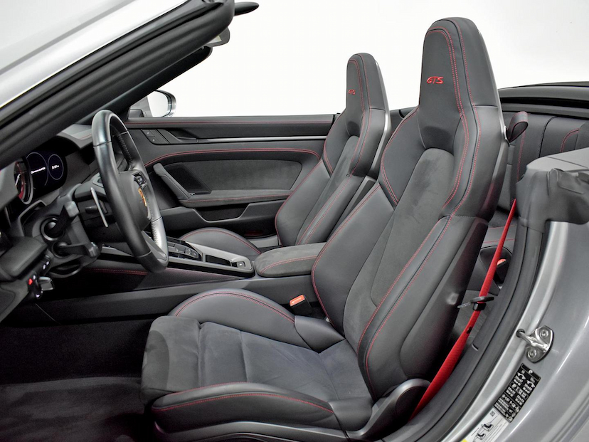 Foto do veículo PORSCHE 911  CARRERA 4 GTS CABRI. 3.0 24V (992) 2024 5.855 KM 1.075.000,00