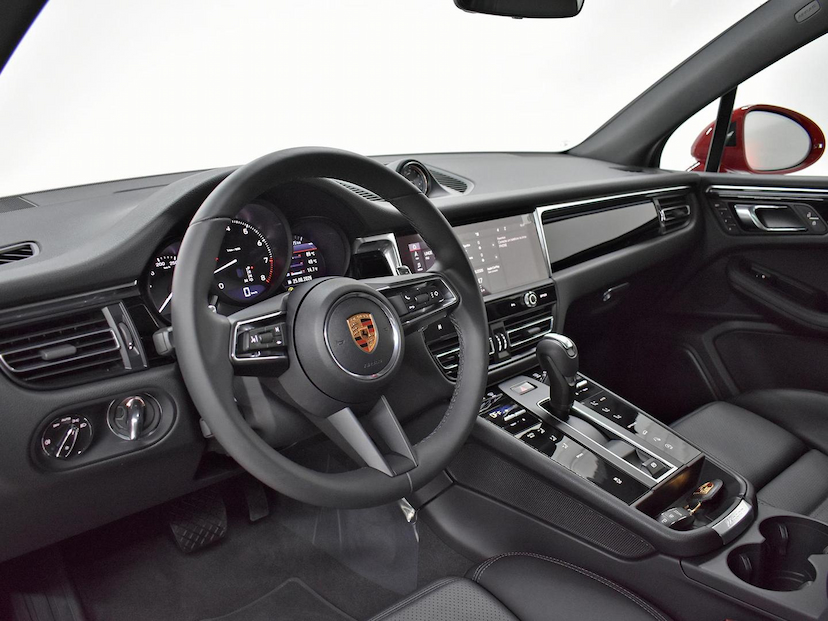 Foto do veículo PORSCHE MACAN  2.0 TURBO 2026 55 KM 550.000,00