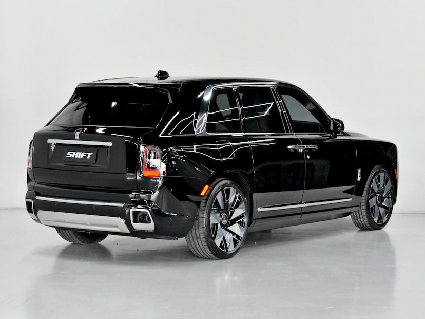 Foto do veículo ROLLS-ROYCE CULLINAN  6.7 V12 AUT. 2026 150 KM 8.000.000,00