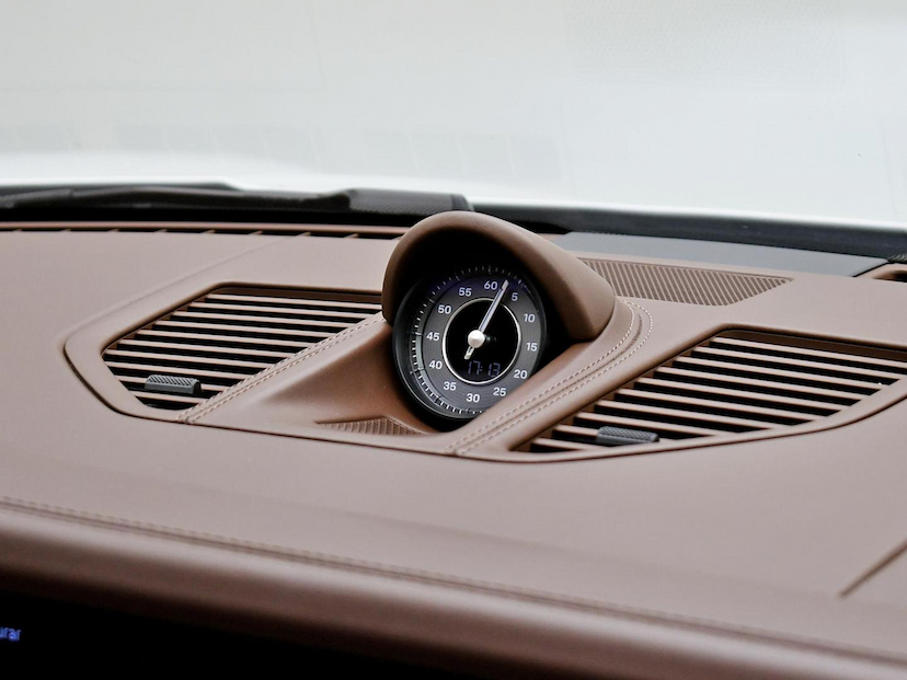 Foto do veículo PORSCHE 911  TURBO S CABRIOLET 3.6/3.8(991/992) 2024 6.430 KM 1.690.000,00