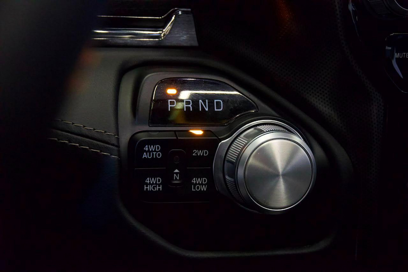 Foto do veículo RAM 1500  LIMITED NIGHT EDITION 5.7 4X4 AUT. 2024 28.938 KM 439.900,00