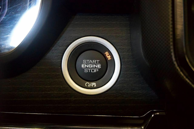 Foto do veículo RAM 1500  LIMITED NIGHT EDITION 5.7 4X4 AUT. 2024 28.938 KM 439.900,00