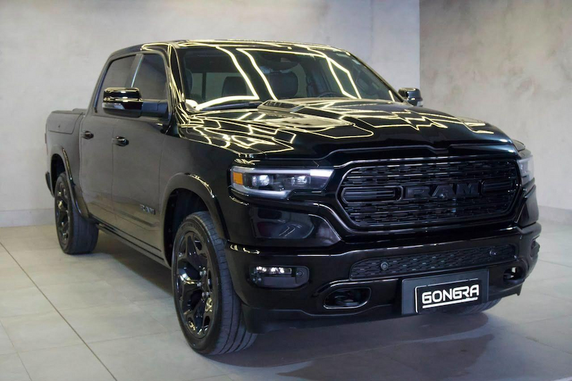 Foto do veículo RAM 1500  LIMITED NIGHT EDITION 5.7 4X4 AUT. 2024 28.938 KM 439.900,00