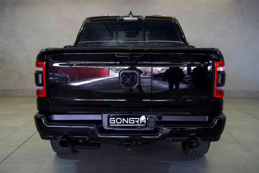 Foto do veículo RAM 1500  LIMITED NIGHT EDITION 5.7 4X4 AUT. 2024 28.938 KM 439.900,00