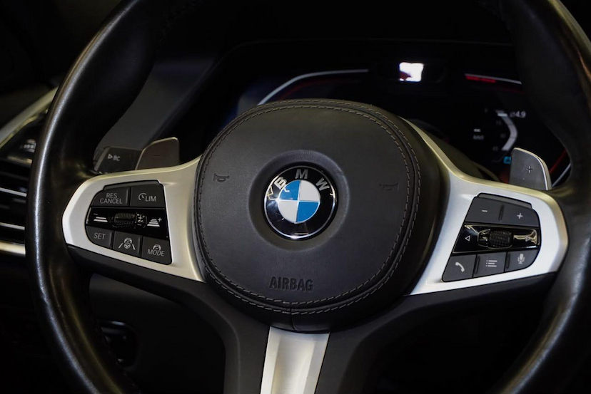 Foto do veículo BMW X6  XDRIVE 40I M SPORT 3.0 BI-TURBO 2023 42.943 KM 478.900,00