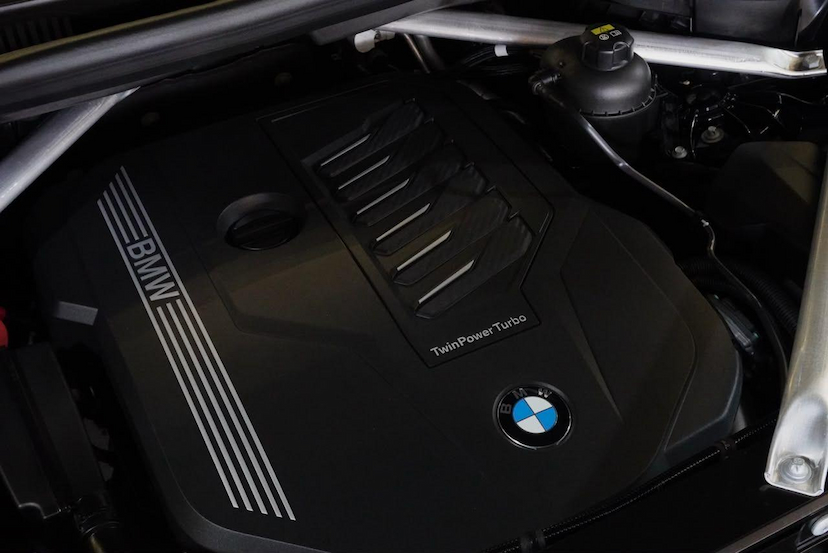 Foto do veículo BMW X6  XDRIVE 40I M SPORT 3.0 BI-TURBO 2023 42.943 KM 478.900,00