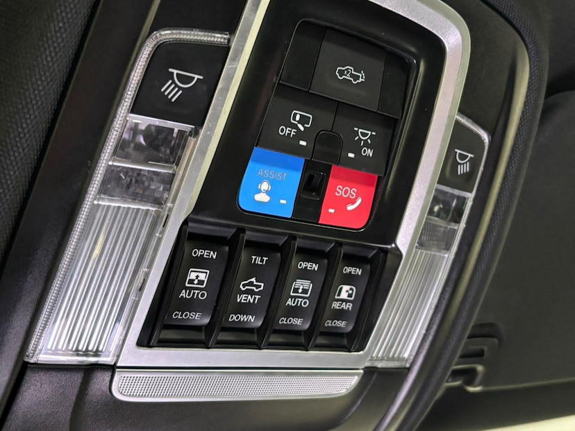 Foto do veículo RAM 1500  LARAM. NIGHT ED. BI-TB 3.0 4X4 AUT. 2025 22.283 KM 489.900,00