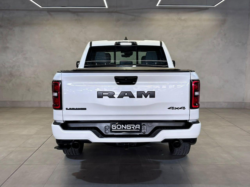 Foto do veículo RAM 1500  LARAM. NIGHT ED. BI-TB 3.0 4X4 AUT. 2025 22.283 KM 489.900,00