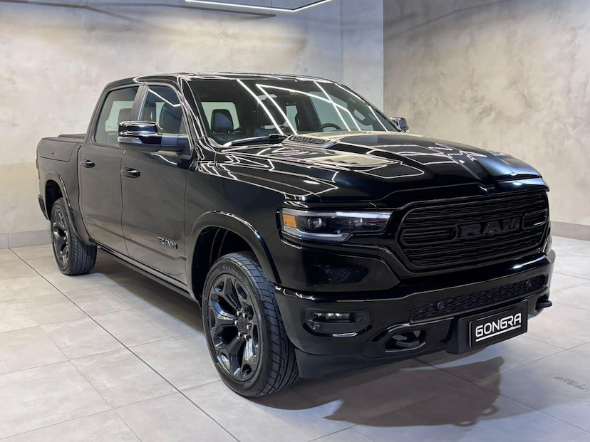 Foto do veículo RAM 1500  LIMITED NIGHT EDITION 5.7 4X4 AUT. 2024 71.743 KM 399.900,00