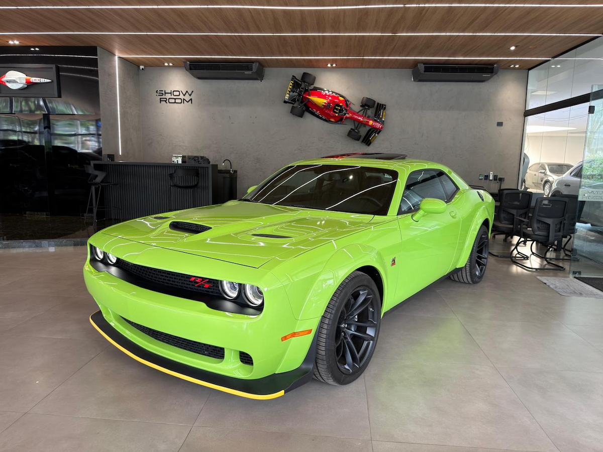 Foto do veículo DODGE CHALLENGER  SCAT PACK 2023/2023 200 KM R$ 970.000,00