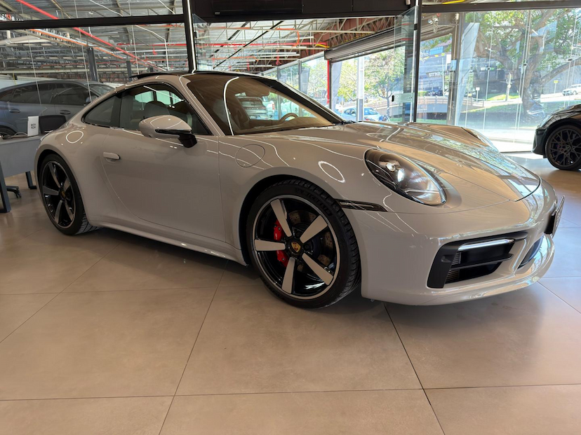 Foto do veículo PORSCHE 911  CARRERA S 2024 6.463 KM 870.000,00