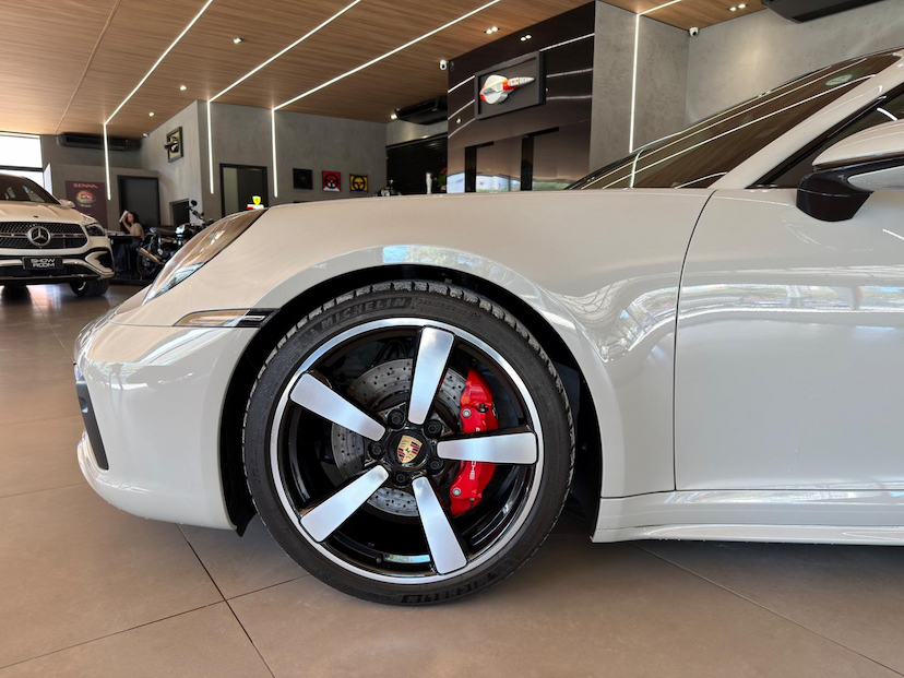 Foto do veículo PORSCHE 911  CARRERA S 2024 6.463 KM 870.000,00