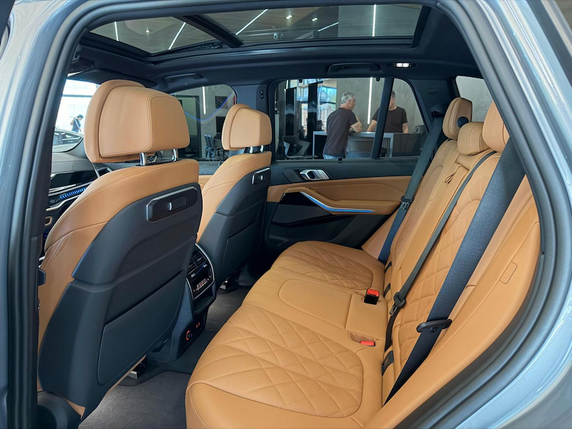 Foto do veículo BMW X5  XDRIVE50E MSP 2025 15.218 KM 619.000,00