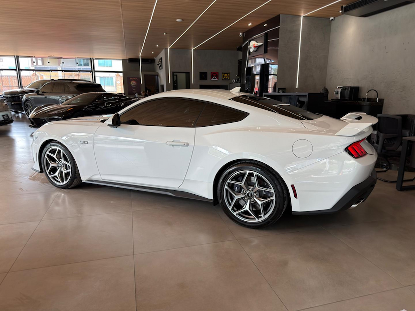 Foto do veículo Ford MUSTANG  2024 8.984 KM R$ 469.000,00