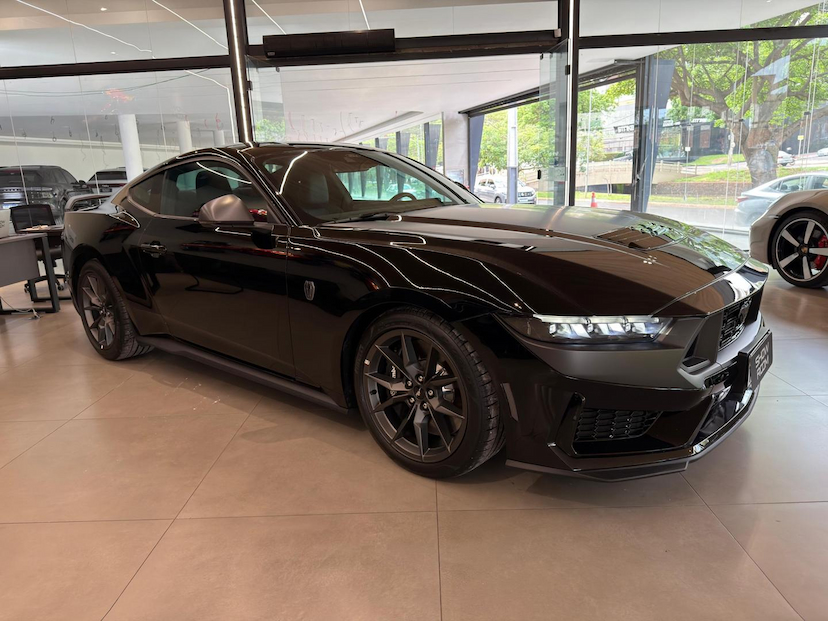 Foto do veículo Ford MUSTANG 5.0 V8 GASOLINA DARK HORSE SELECTSHIFT 2025 4.500 KM R$ 579.000,00