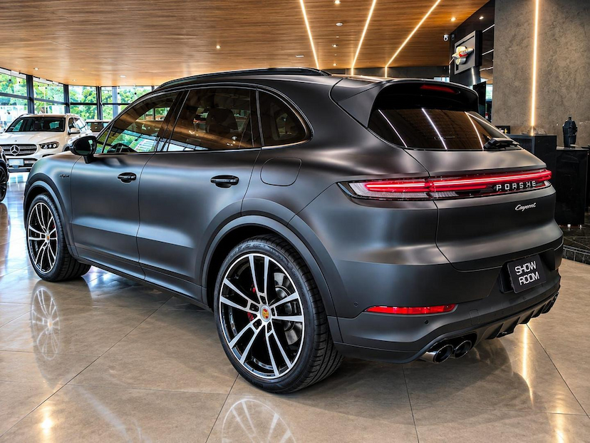 Foto do veículo PORSCHE CAYENNE  S PHEV 2025 2.200 KM 990.000,00