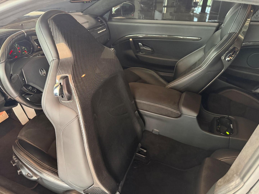 Foto do veículo MASERATI GRANTURISMO  S 2018 2.900 KM 1.200.000,00