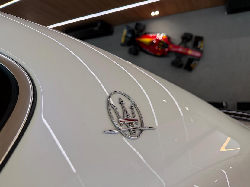 Foto do veículo MASERATI GRANTURISMO  S 2018 2.900 KM 1.200.000,00