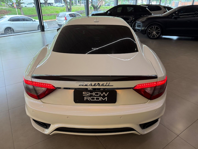 Foto do veículo MASERATI GRANTURISMO  S 2018 2.900 KM 1.200.000,00