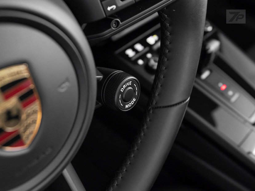 Foto do veículo PORSCHE 911  TARGA 4GTS 2022 8.800 KM 978.500,00