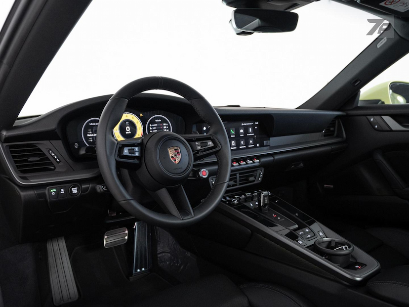 Foto do veículo PORSCHE 911  CARRERA 2025 600 KM 948.000,00