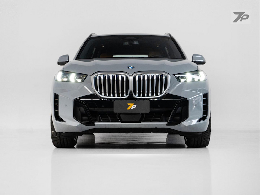 Foto do veículo BMW X5  XDRIVE 50E 3.0 M SPORT AUT. (HIBRIDO) 2026 0 KM 778.500,00