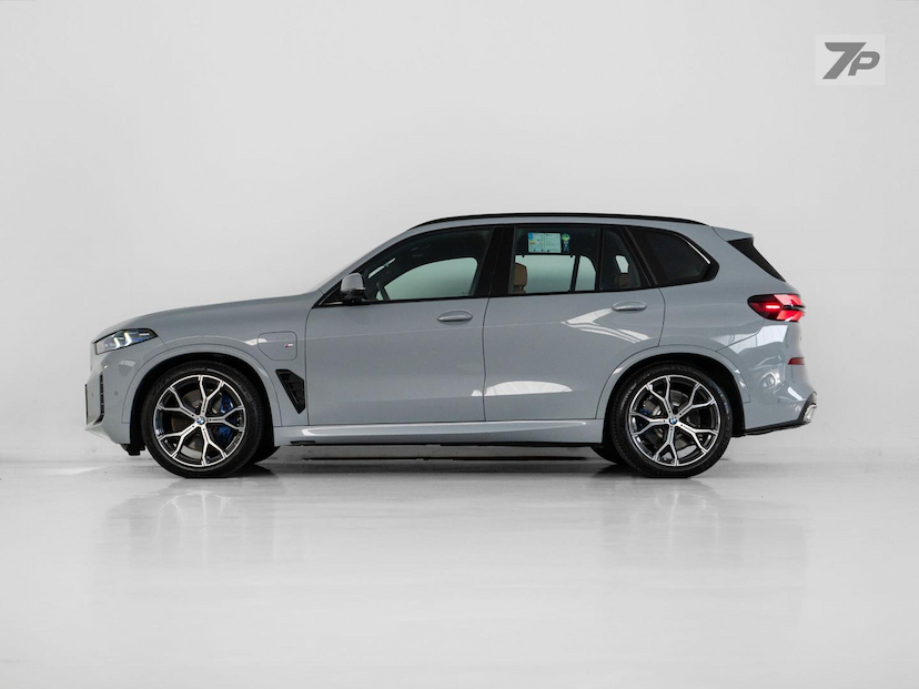 Foto do veículo BMW X5  XDRIVE 50E 3.0 M SPORT AUT. (HIBRIDO) 2026 0 KM 778.500,00