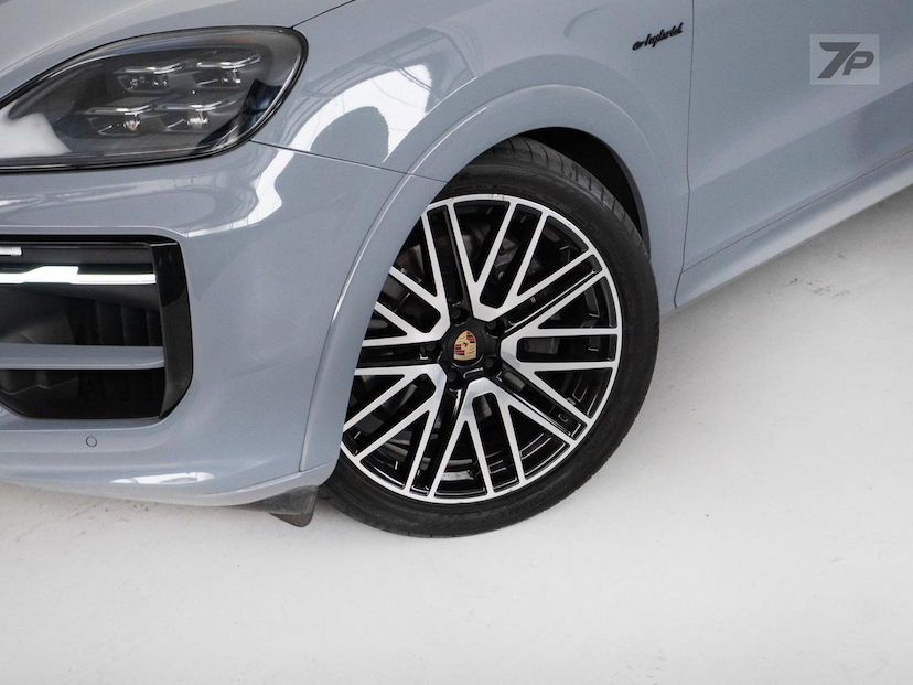 Foto do veículo PORSCHE CAYENNE  PHEV 2024 36.994 KM 699.000,00
