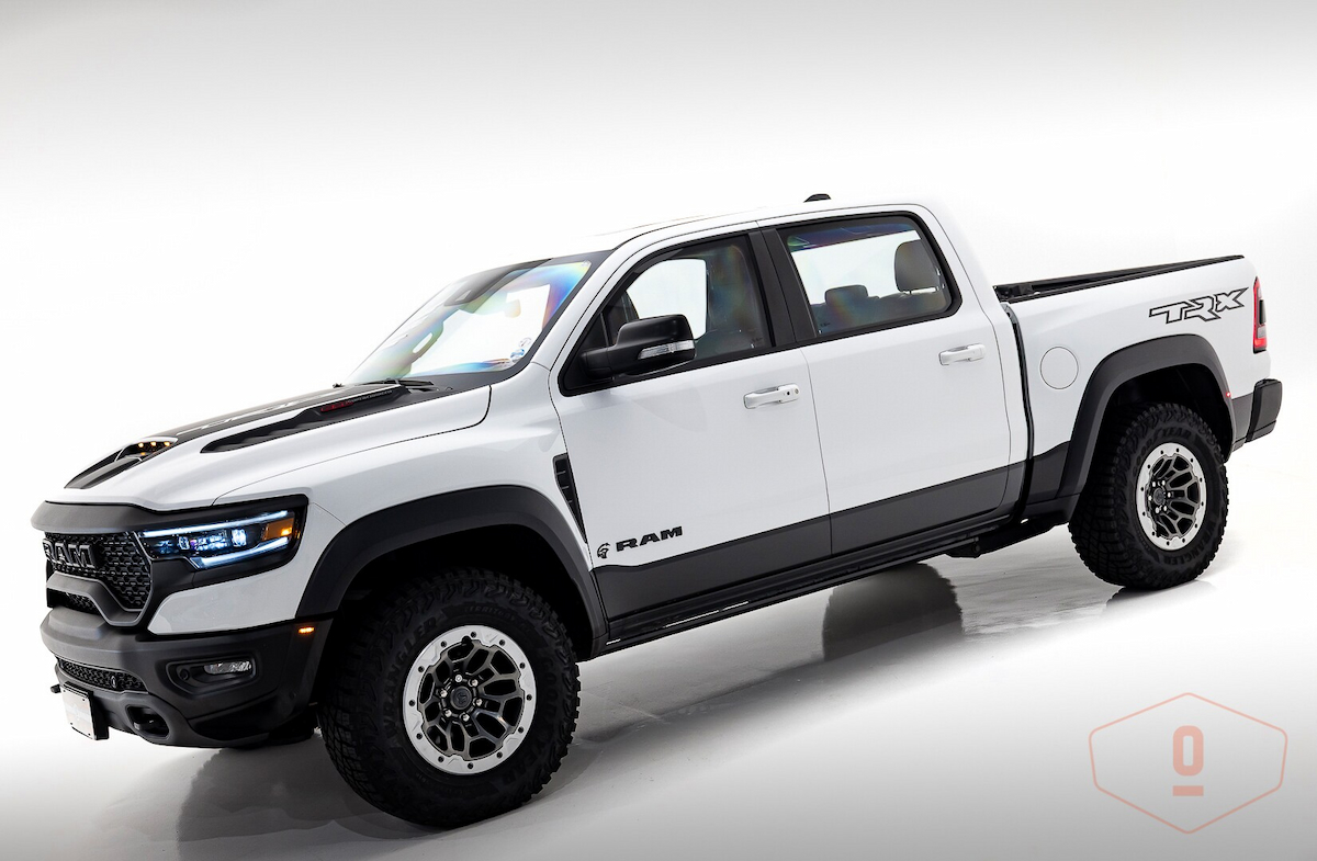 Foto do veículo RAM 1500 TRX CREW CAB 2021/2021 27.210 KM R$ 990.000,00