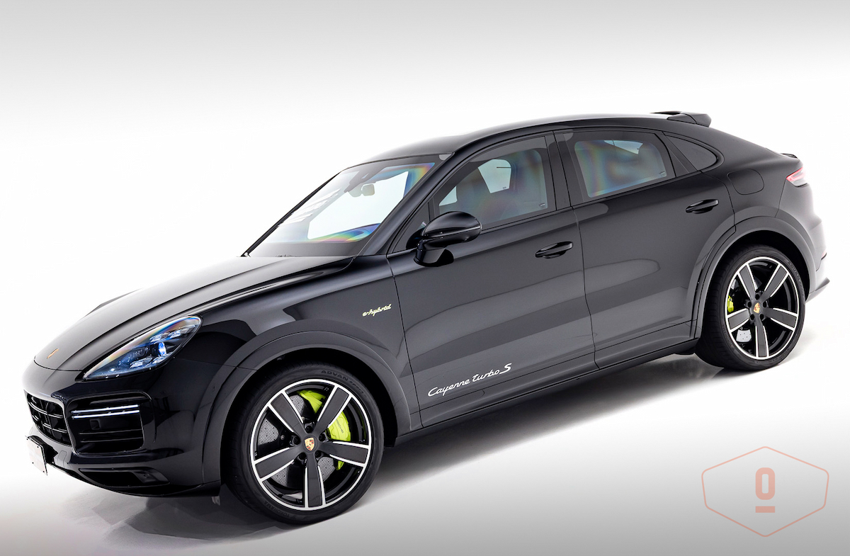 Foto do veículo PORSCHE CAYENNE TURBO S E-HYBRID COUPÉ  19.444 KM R$ 890.000,00