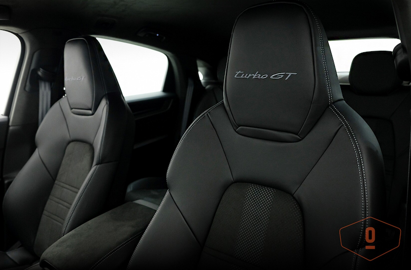 Foto do veículo PORSCHE CAYENNE TURBO GT  2024 8.451 KM 1.320.000,00