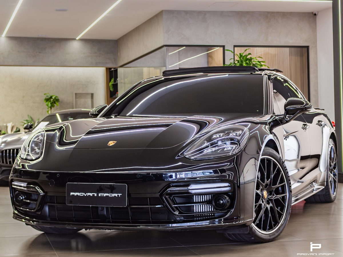 Foto do veículo PORSCHE PANAMERA 4.0 V8 E-HYBRID TURBO S PDK 2022/2022 5.000 KM R$ 1.100.000,00