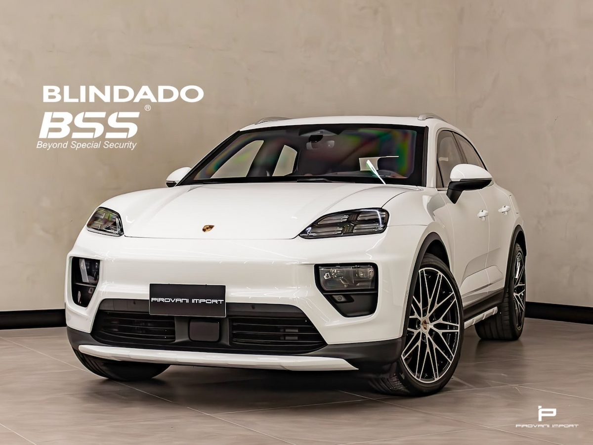 Foto do veículo PORSCHE MACAN 4 ELÉTRICO 2024/2024 4.700 KM R$ 720.000,00