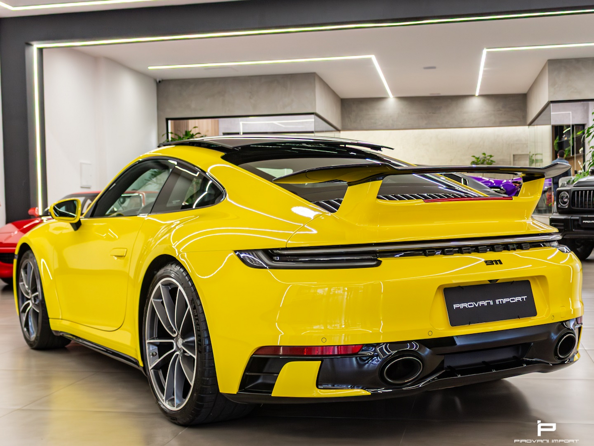 Foto do veículo PORSCHE 911 3.0 24V H6 GASOLINA CARRERA PDK 2020/2021 19.800 KM R$ 789.900,00