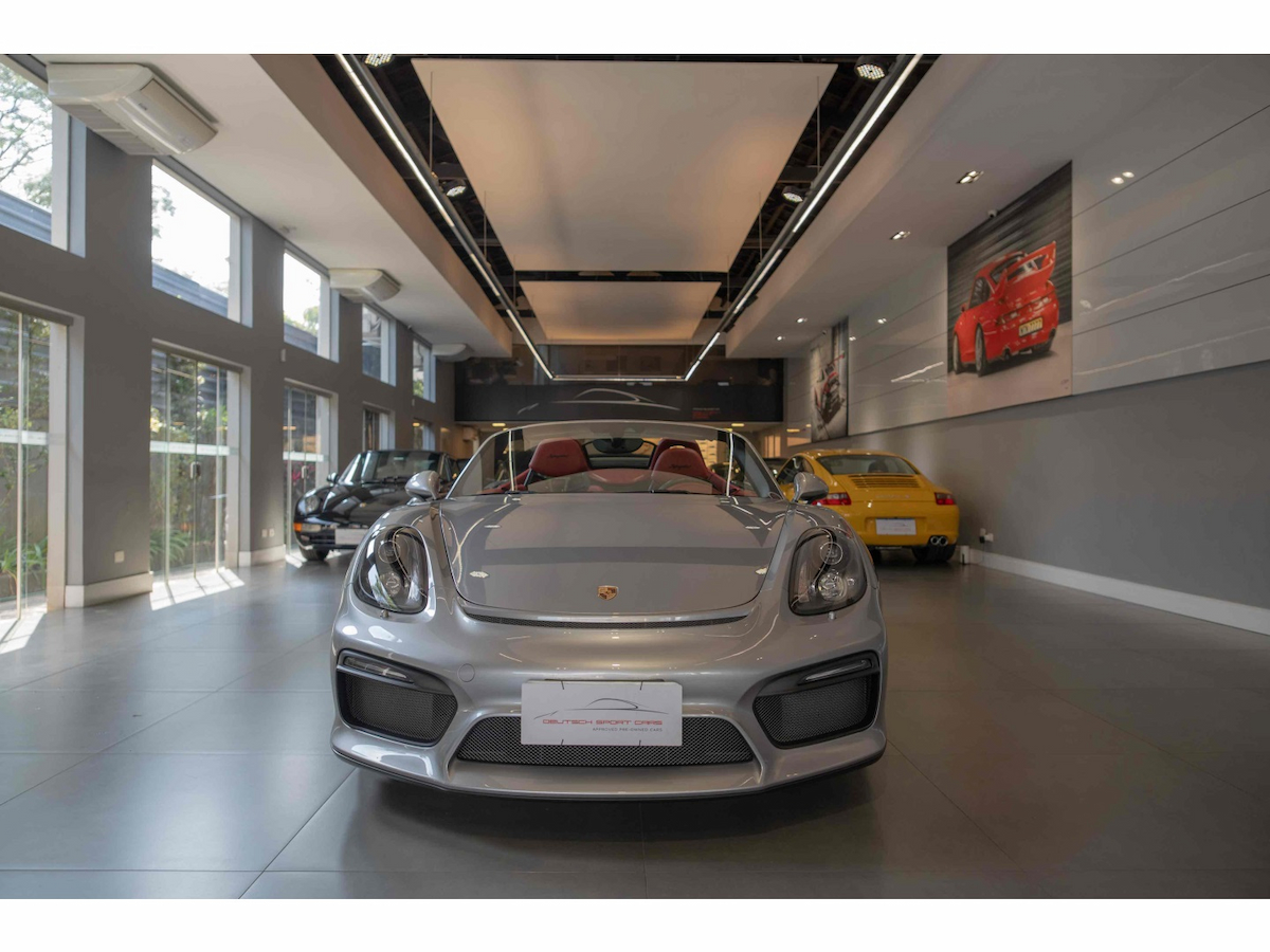 Foto do veículo PORSCHE BOXSTER 3.8 H6 GASOLINA SPYDER 2P MANUAL 2016/2016 1.516 KM R$ 1.077.000,00