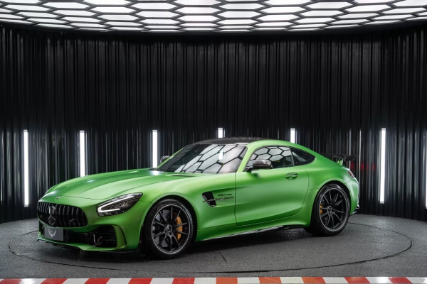 Foto do veículo MERCEDES-BENZ AMG GT R 2021/2021 804 KM R$ 2.300.000,00