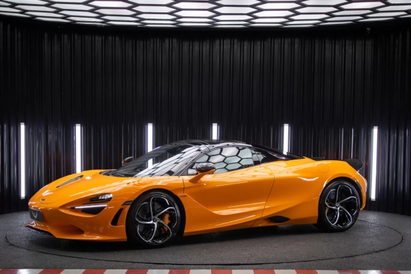 Foto do veículo MCLAREN 750S Spider 2024/2024 500 KM R$ 4.200.000,00