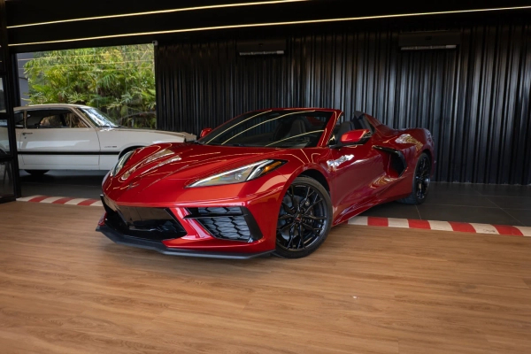 Foto do veículo CHEVROLET CORVETTE 6.7 V8 LT1 GASOLINA STINGRAY CONVERSIVEL AUTOMÁTICO 2026/2027 11 KM R$ 1.249.900,00