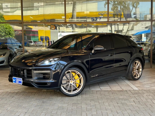 Foto do veículo PORSCHE CAYENNE 4.0 V8 GASOLINA TURBO GT COUPÉ AWD TIPTRONIC S 2022/2022 26.132 KM R$ 960.000,00