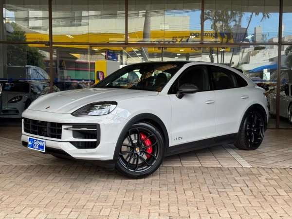 Foto do veículo PORSCHE CAYENNE 4.0 V8 GASOLINA GTS COUPÉ AWD TIPTRONIC S 2025/2025 4.604 KM R$ 1.130.000,00