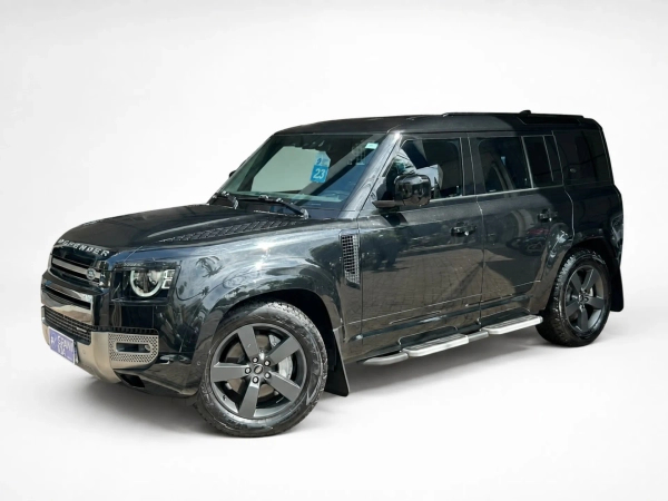 Foto do veículo LAND ROVER DEFENDER 3.0 D300 TURBO DIESEL MHEV 110 X-DYNAMIC SE AWD AUTOMÁTICO 2023/2023 24.464 KM R$ 482.000,00