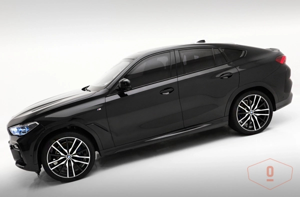 Foto do veículo BMW X6 Xdrive40i M Sport 2021/2022 27.732 KM R$ 670.000,00