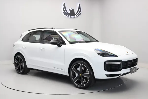 Foto do veículo PORSCHE CAYENNE Turbo 2022/2023 6.530 KM R$ 890.000,00