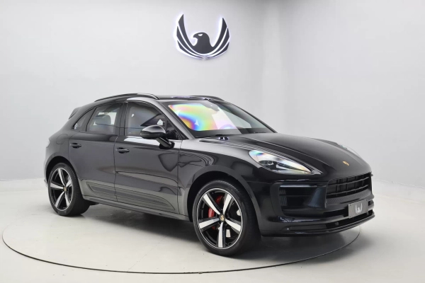 Foto do veículo PORSCHE MACAN GTS 2023/2023 14.740 KM R$ 695.000,00